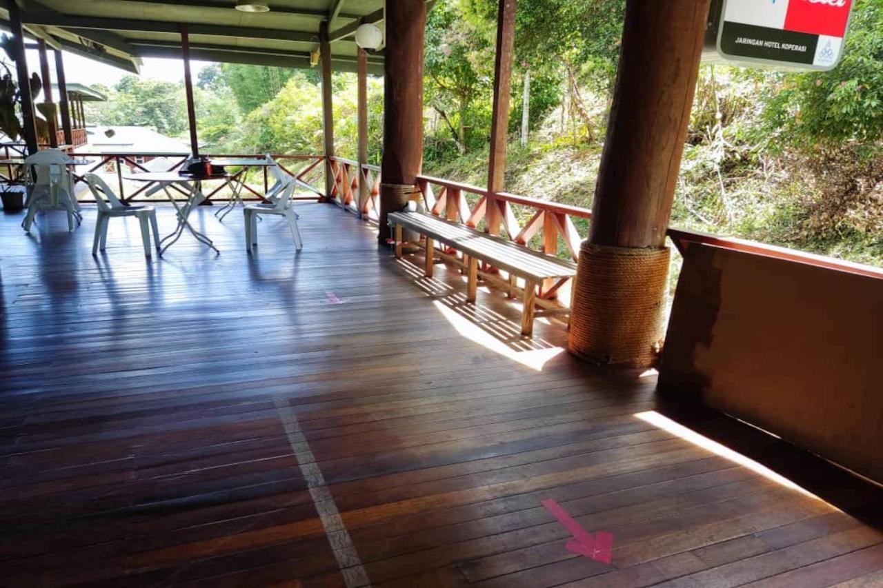Oyo Home 90396 Mahua Rainforest Paradise Tambunan Esterno foto